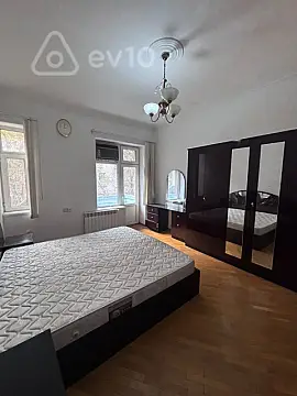 Kirayə verilir 4 otaqlı köhnə tikili 75 m² — Bakı, Nəsimi 4 otaq 75.00 m²