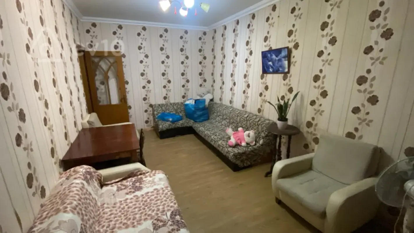 Kirayə verilir 3 otaqlı köhnə tikili 82 m²