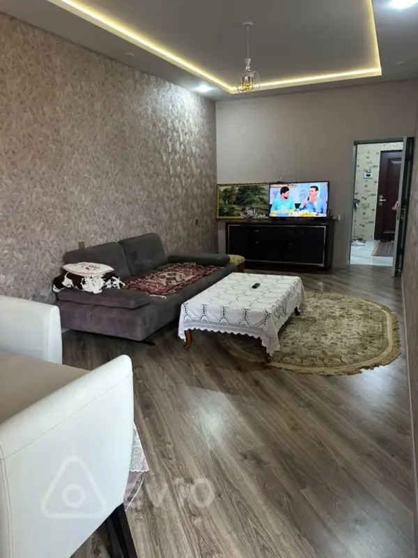 Kirayə verilir 2 otaqlı yeni tikili 70 m²