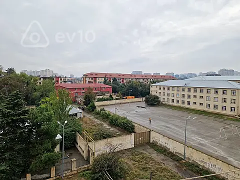 Satılır 1 otaqlı köhnə tikili 35 m² — Bakı, Binəqədi 1 otaq 35.00 m²