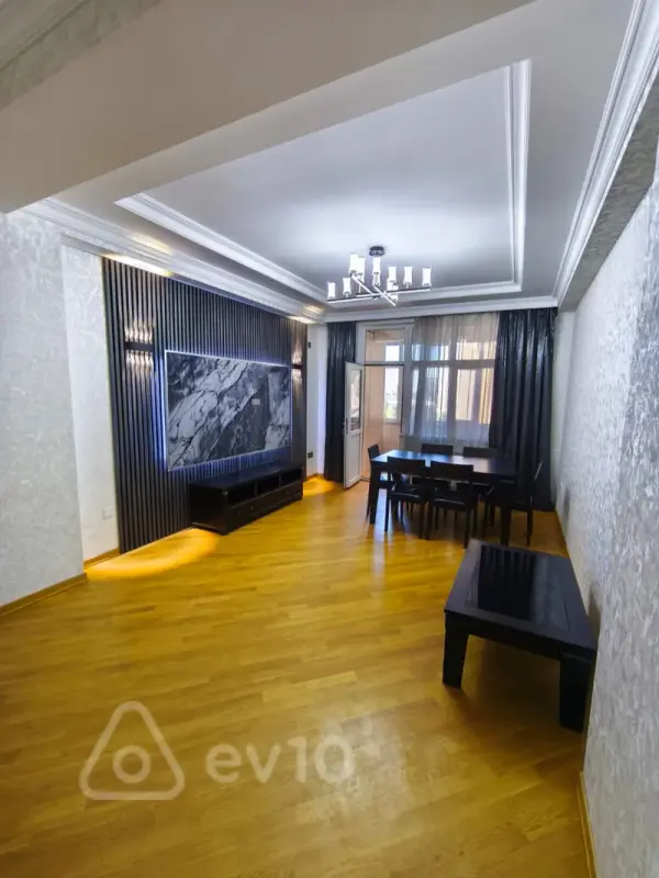 Satılır 3 otaqlı yeni tikili 132 m²