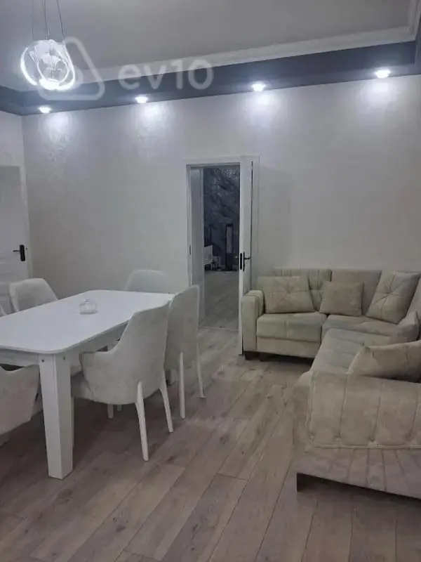 Kirayə verilir 2 otaqlı yeni tikili 70 m²