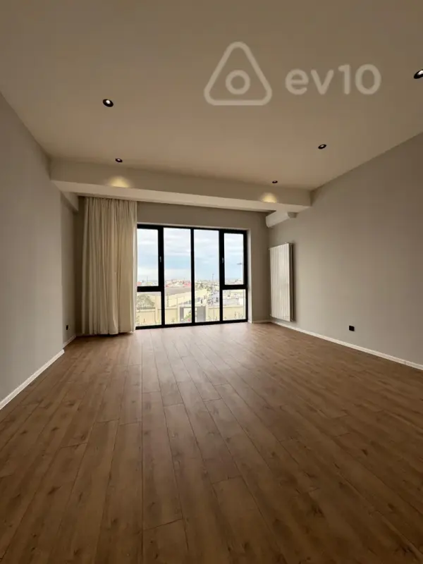Satılır 4 otaqlı yeni tikili 178 m²