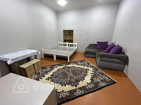 Kirayə verilir 1 otaqlı köhnə tikili 30 m² — Bakı, Nəsimi 1 otaq 30.00 m²