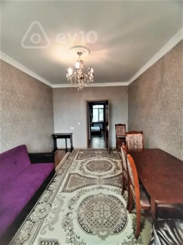 Kirayə verilir 2 otaqlı köhnə tikili 70 m²