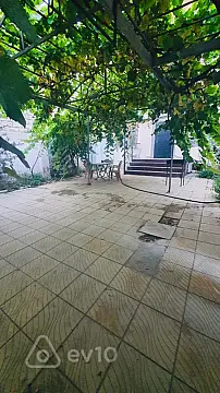 Kirayə verilir 8 otaqlı həyət evi 850 m² — Xırdalan 8 otaq 850.00 m²