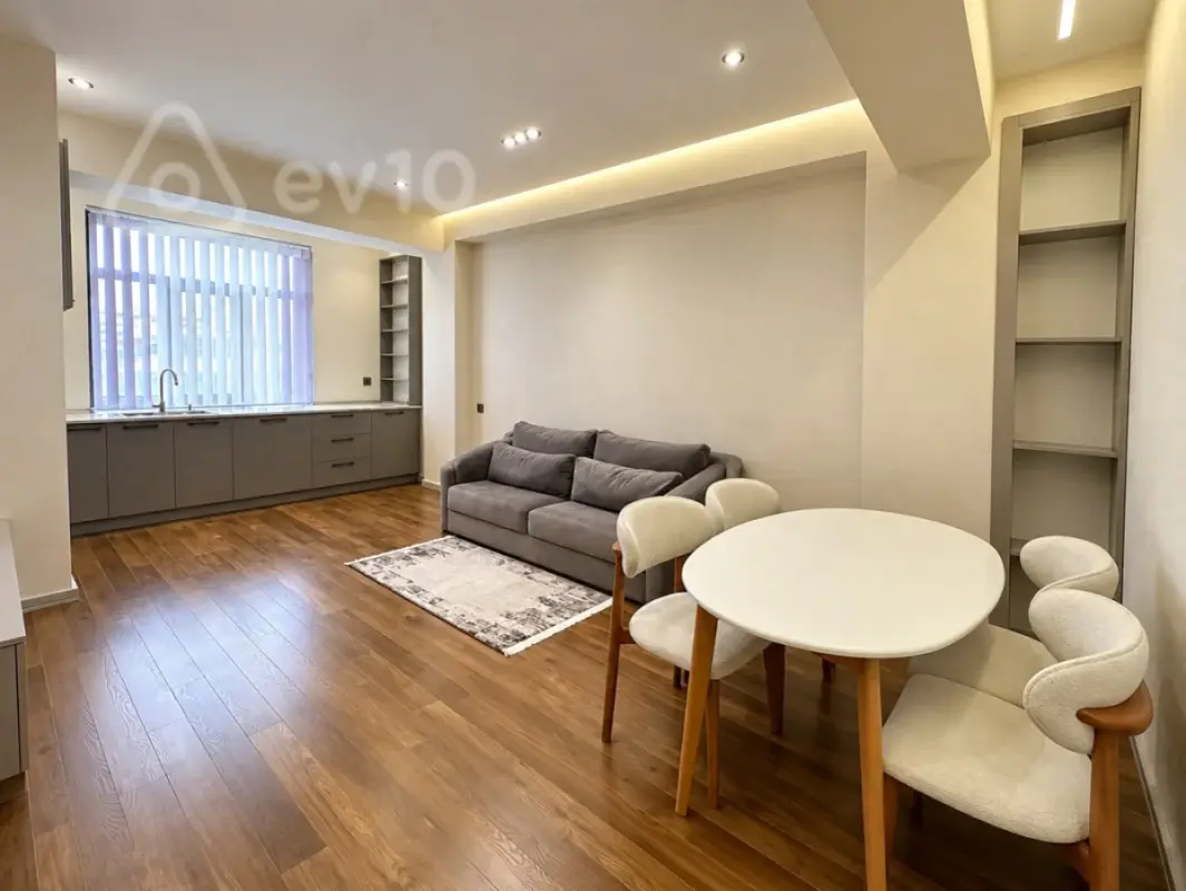 Kirayə verilir 2 otaqlı yeni tikili 55 m²
