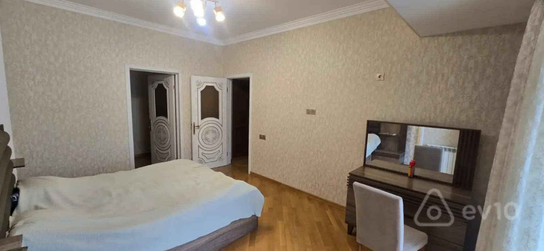 Kirayə verilir 2 otaqlı yeni tikili 95 m²