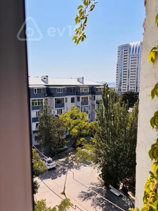 Satılır 2 otaqlı köhnə tikili 43 m²