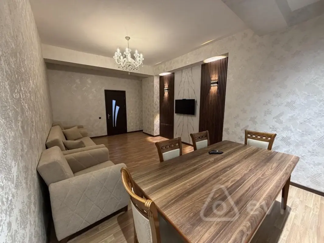 Kirayə verilir 2 otaqlı yeni tikili 63 m²