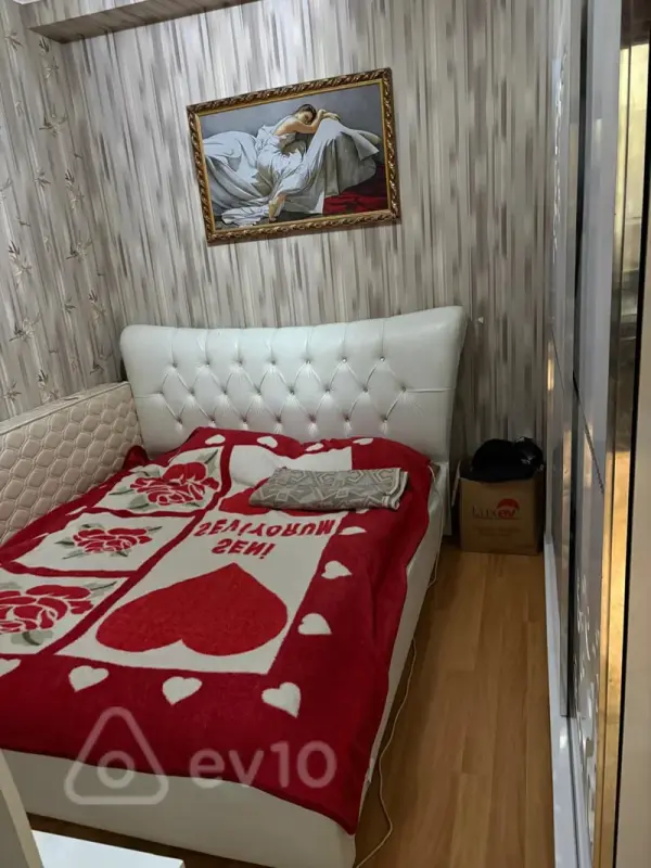Kirayə verilir 2 otaqlı yeni tikili 60 m²