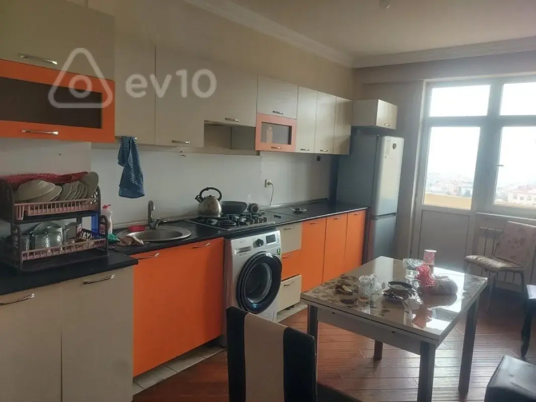 Kirayə verilir 3 otaqlı yeni tikili 120 m²