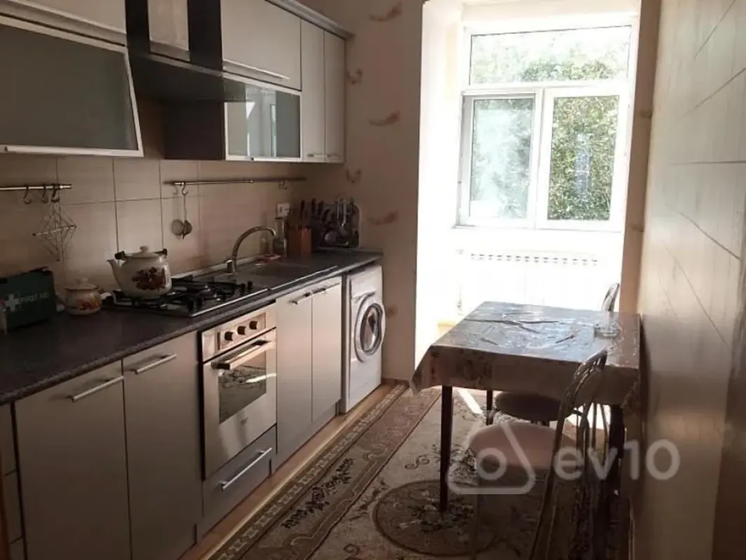 Kirayə verilir 2 otaqlı yeni tikili 65 m²