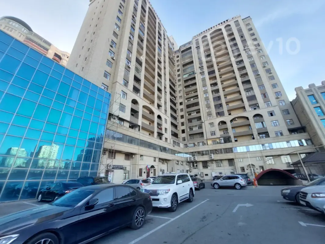 Kirayə verilir 2 otaqlı yeni tikili 70 m²