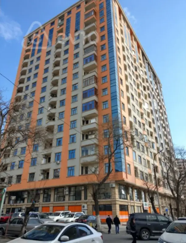 Kirayə verilir 3 otaqlı yeni tikili 120 m²