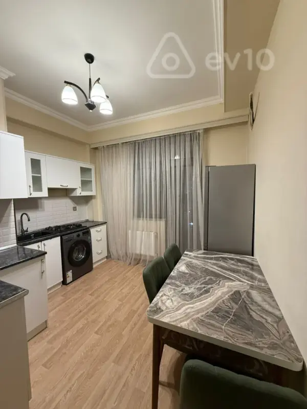 Kirayə verilir 1 otaqlı yeni tikili 42 m²