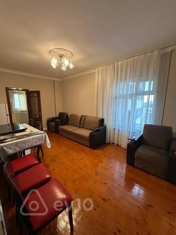 Kirayə verilir 2 otaqlı yeni tikili 65 m²
