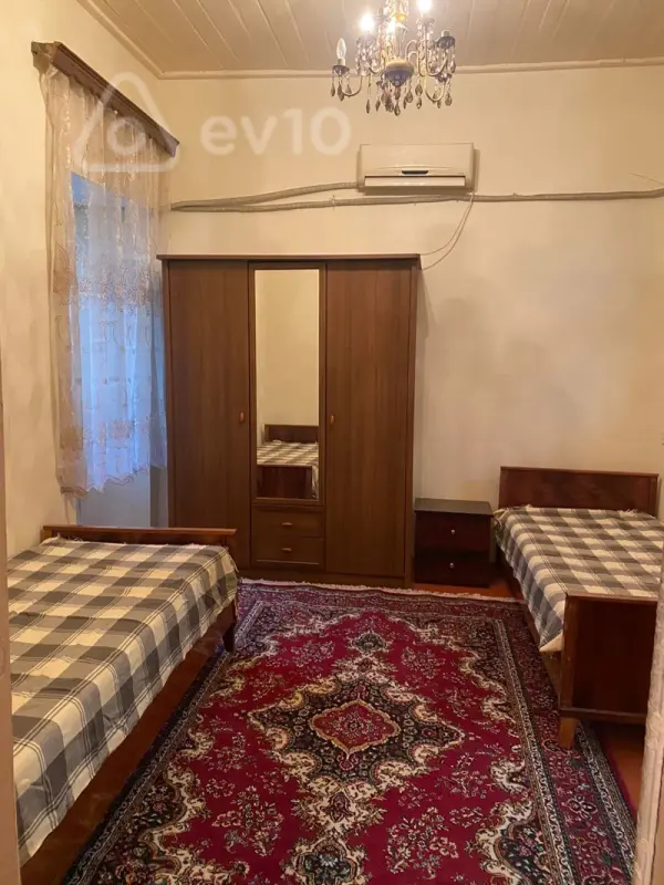Satılır 3 otaqlı köhnə tikili 56 m²