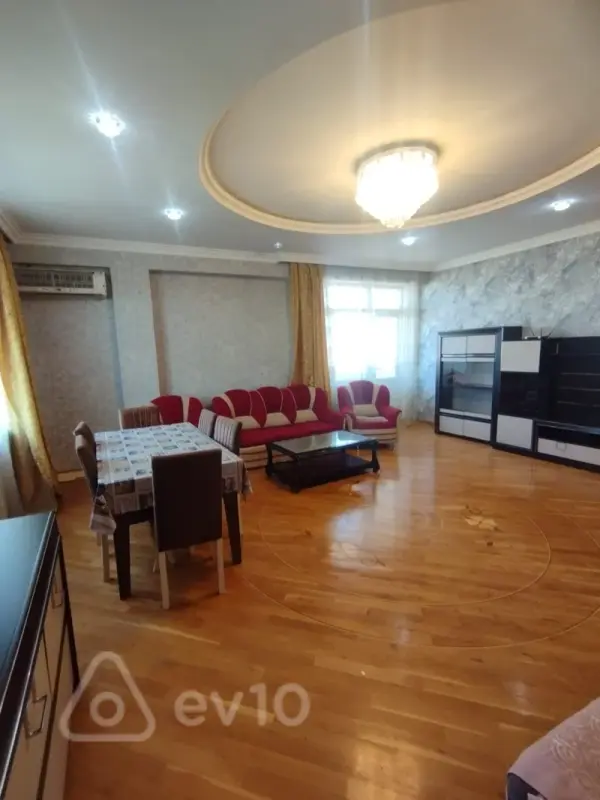 Satılır 3 otaqlı yeni tikili 151 m²