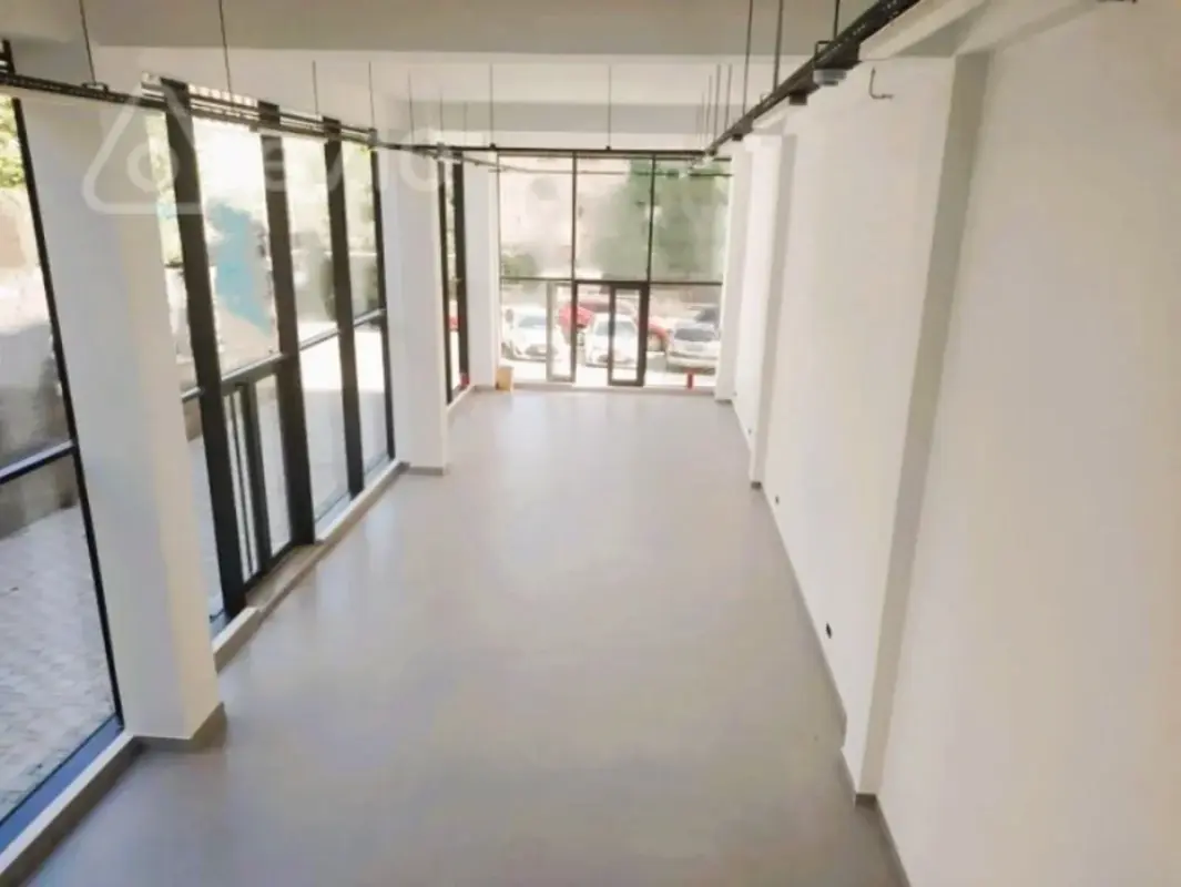 Kirayə verilir mənzil 200 m²