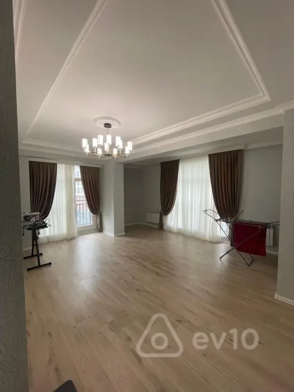 Satılır 2 otaqlı yeni tikili 92 m²
