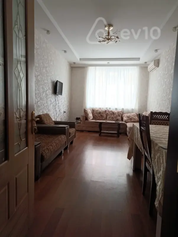 Kirayə verilir 2 otaqlı yeni tikili 69 m²