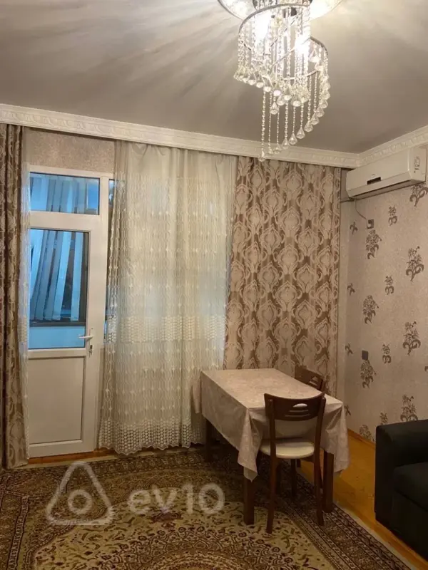 Kirayə verilir 2 otaqlı yeni tikili 60 m²