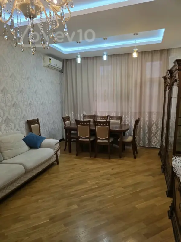 Kirayə verilir 3 otaqlı yeni tikili 110 m²
