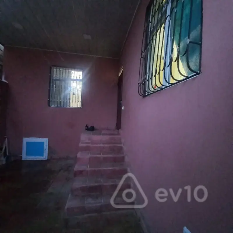 Kirayə verilir 2 otaqlı həyət evi 60 m²