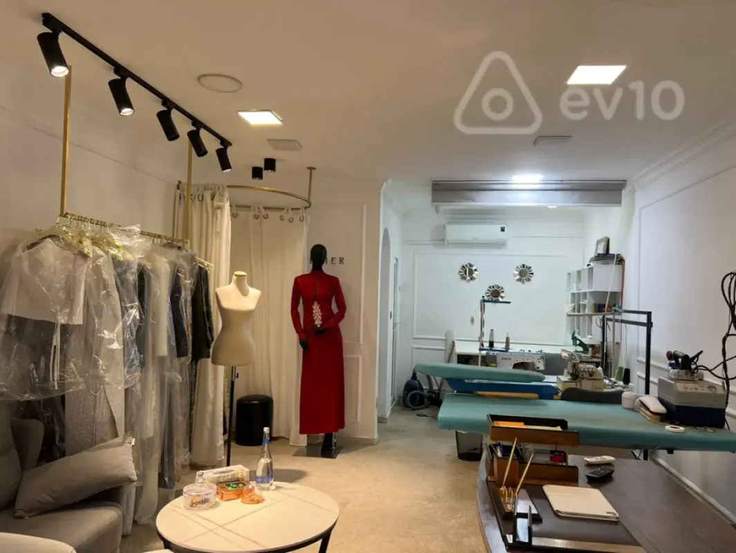 Kirayə verilir 1 otaqlı ofis 35 m²