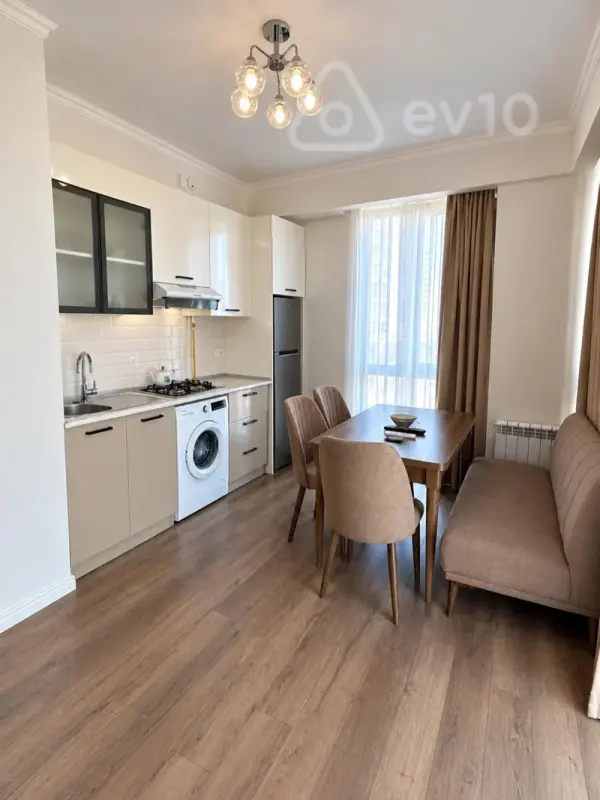 Kirayə verilir 3 otaqlı yeni tikili 65 m²