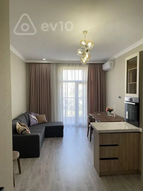 Kirayə verilir 2 otaqlı yeni tikili 65 m²