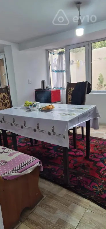 Kirayə verilir 5 otaqlı yeni tikili 100 m²