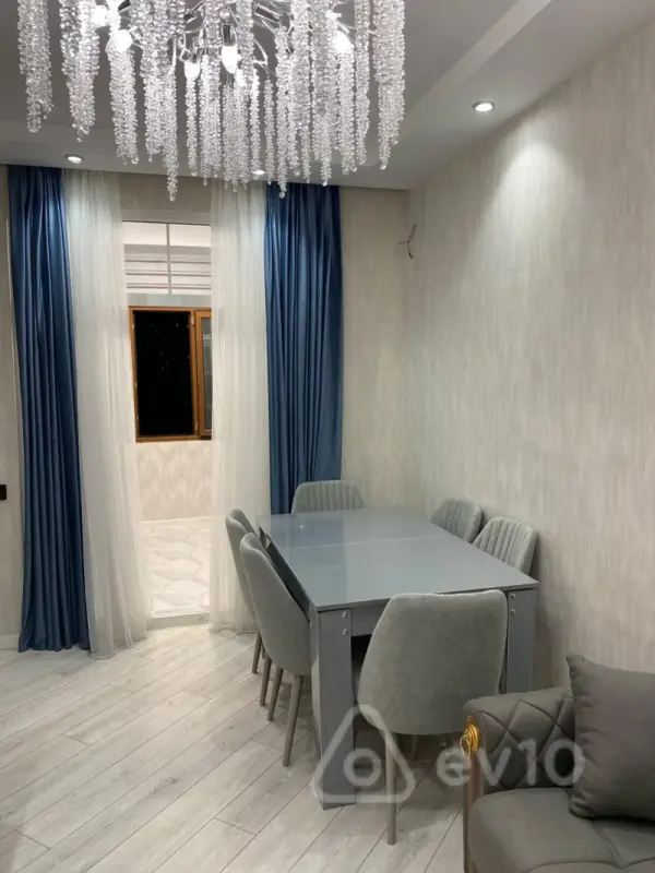 Kirayə verilir 4 otaqlı yeni tikili 100 m²