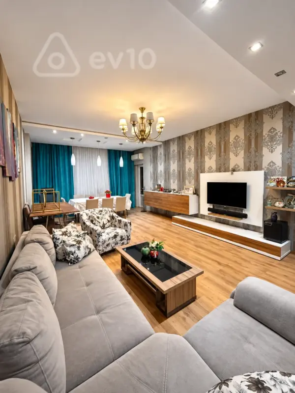Satılır 3 otaqlı yeni tikili 136 m²