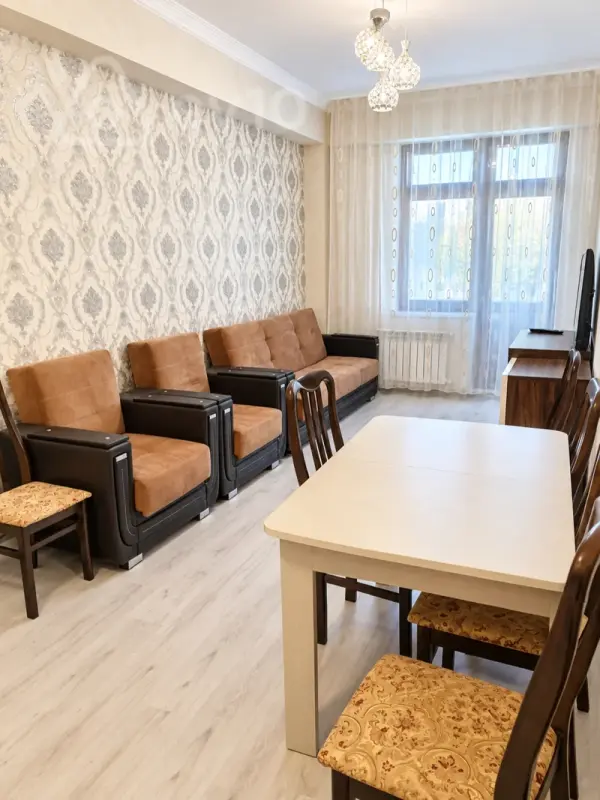 Satılır 2 otaqlı yeni tikili 75 m²
