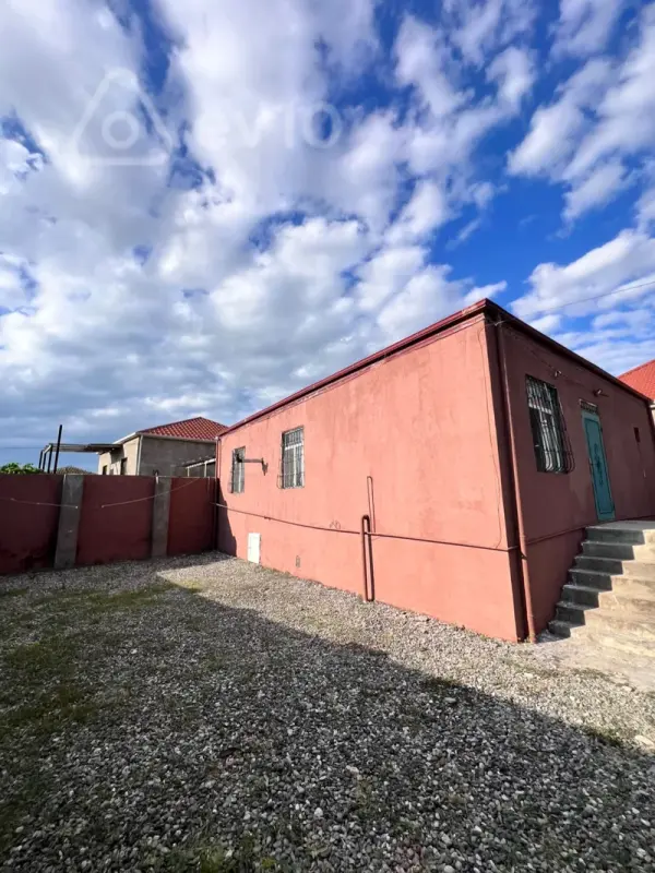 Satılır 3 otaqlı həyət evi 100 m²