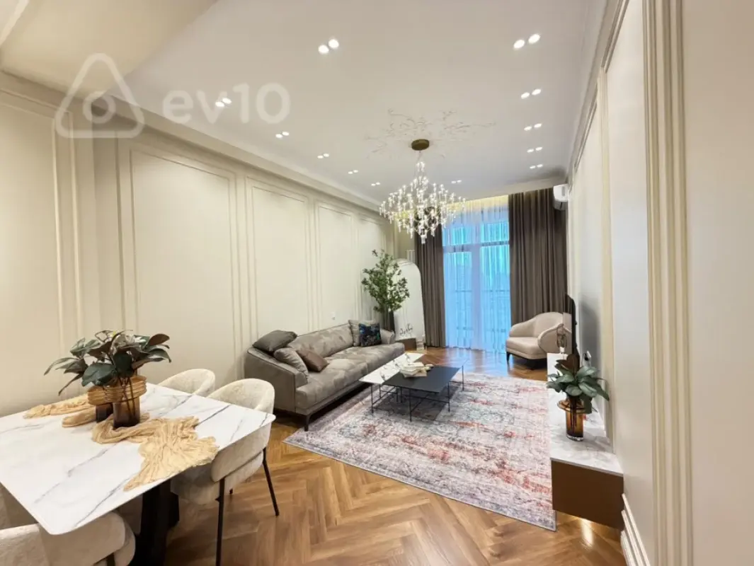 Satılır 2 otaqlı yeni tikili 72 m²