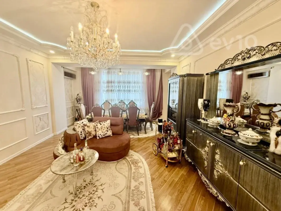 Satılır 5 otaqlı yeni tikili 160 m²
