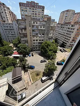 Satılır 3 otaqlı köhnə tikili 100 m² — Bakı, Binəqədi 3 otaq 100.00 m²