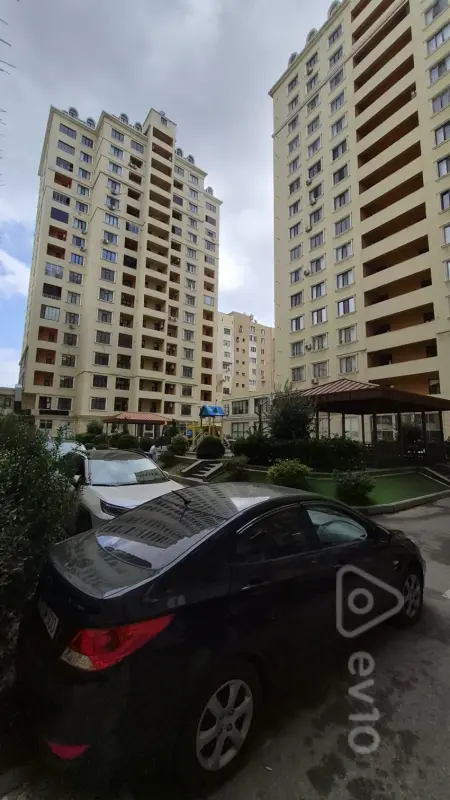 Kirayə verilir 2 otaqlı yeni tikili 70 m²