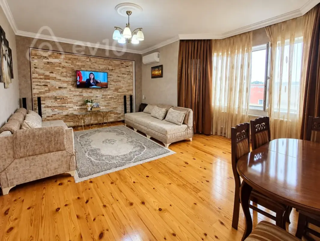 Satılır 3 otaqlı yeni tikili 110 m²