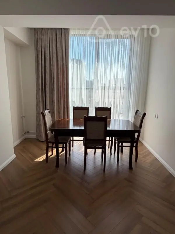 Kirayə verilir 2 otaqlı yeni tikili 75 m²
