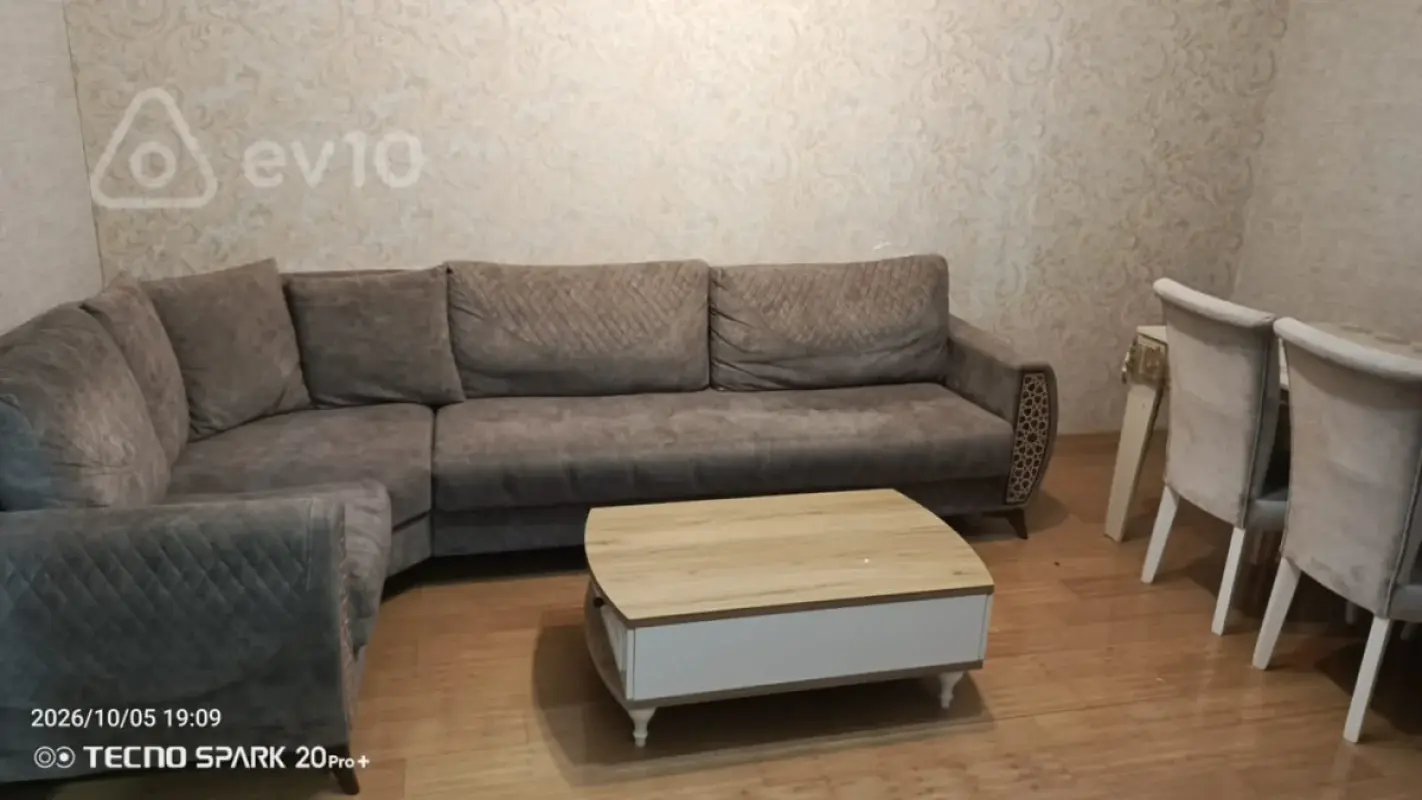 Kirayə verilir 2 otaqlı yeni tikili 68 m²