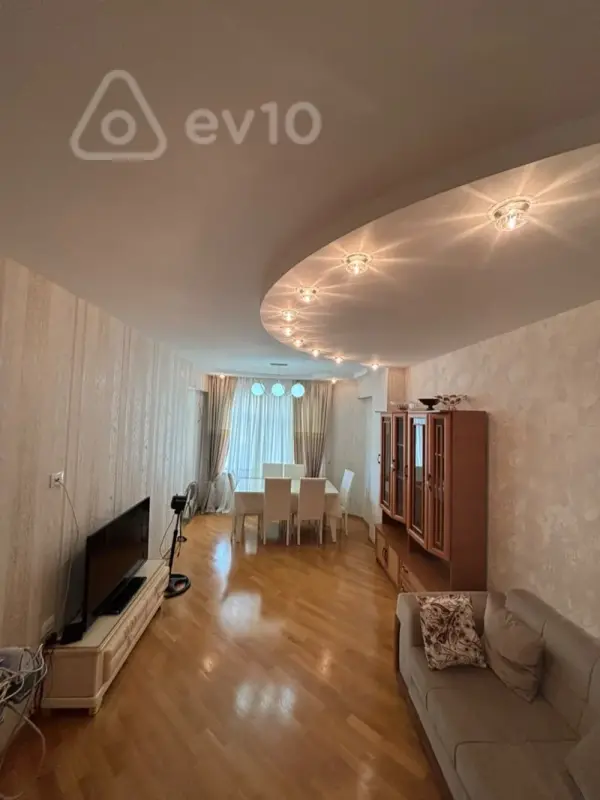 Kirayə verilir 2 otaqlı yeni tikili 55 m²