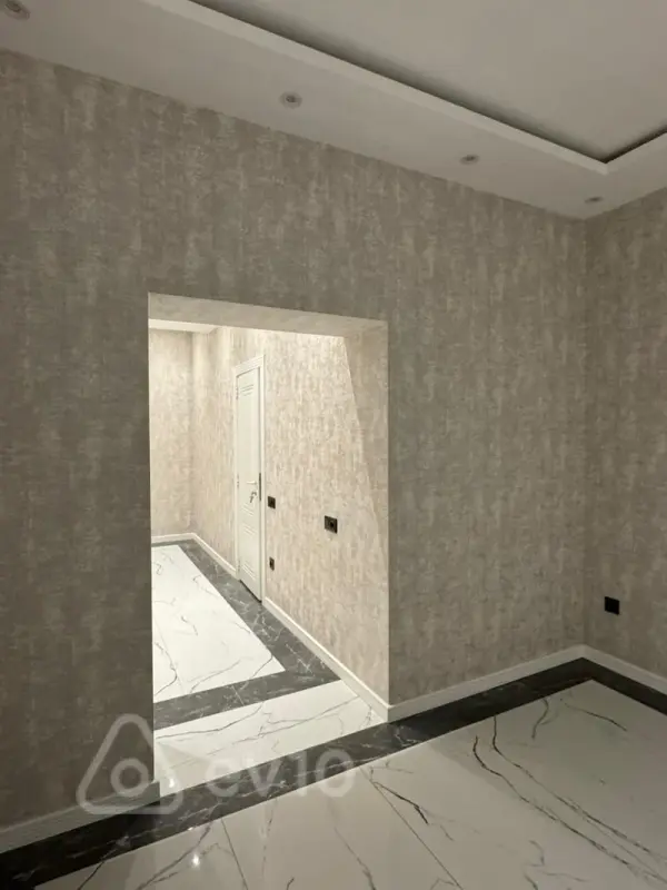 Kirayə verilir 3 otaqlı yeni tikili 152 m²