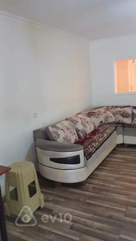 Kirayə verilir 2 otaqlı həyət evi 50 m²