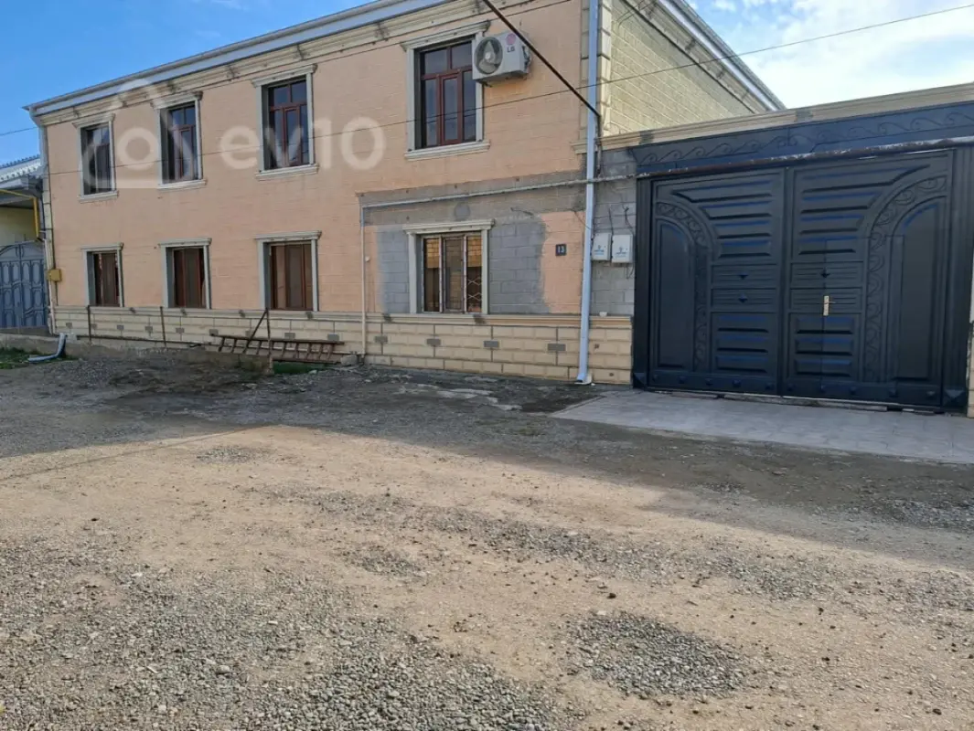 Kirayə verilir 2 otaqlı həyət evi 80 m²