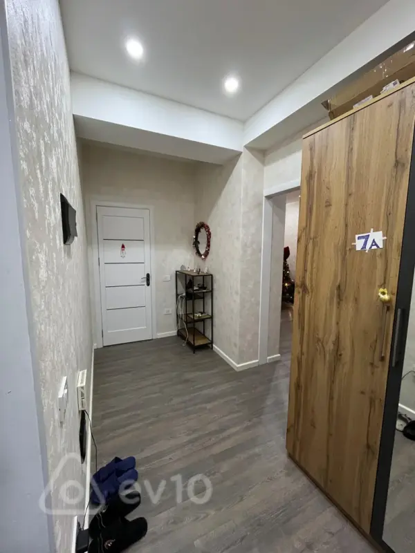 Kirayə verilir 3 otaqlı köhnə tikili 80 m²