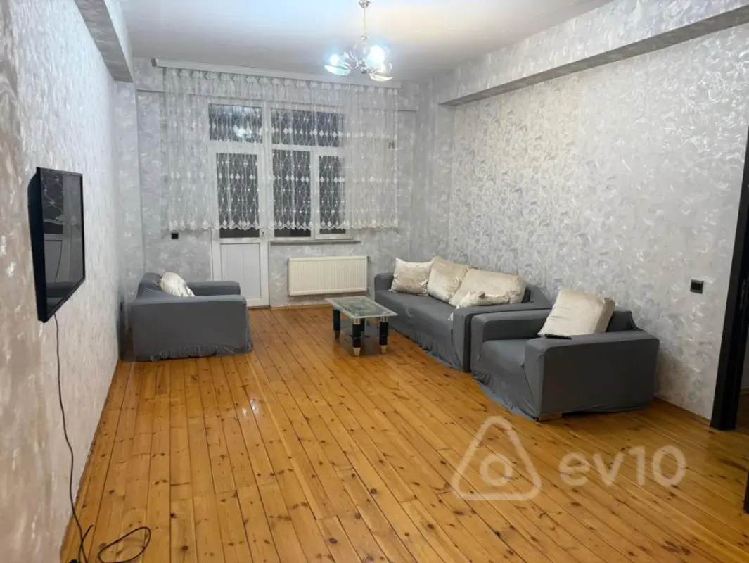 Kirayə verilir 2 otaqlı yeni tikili 90 m²